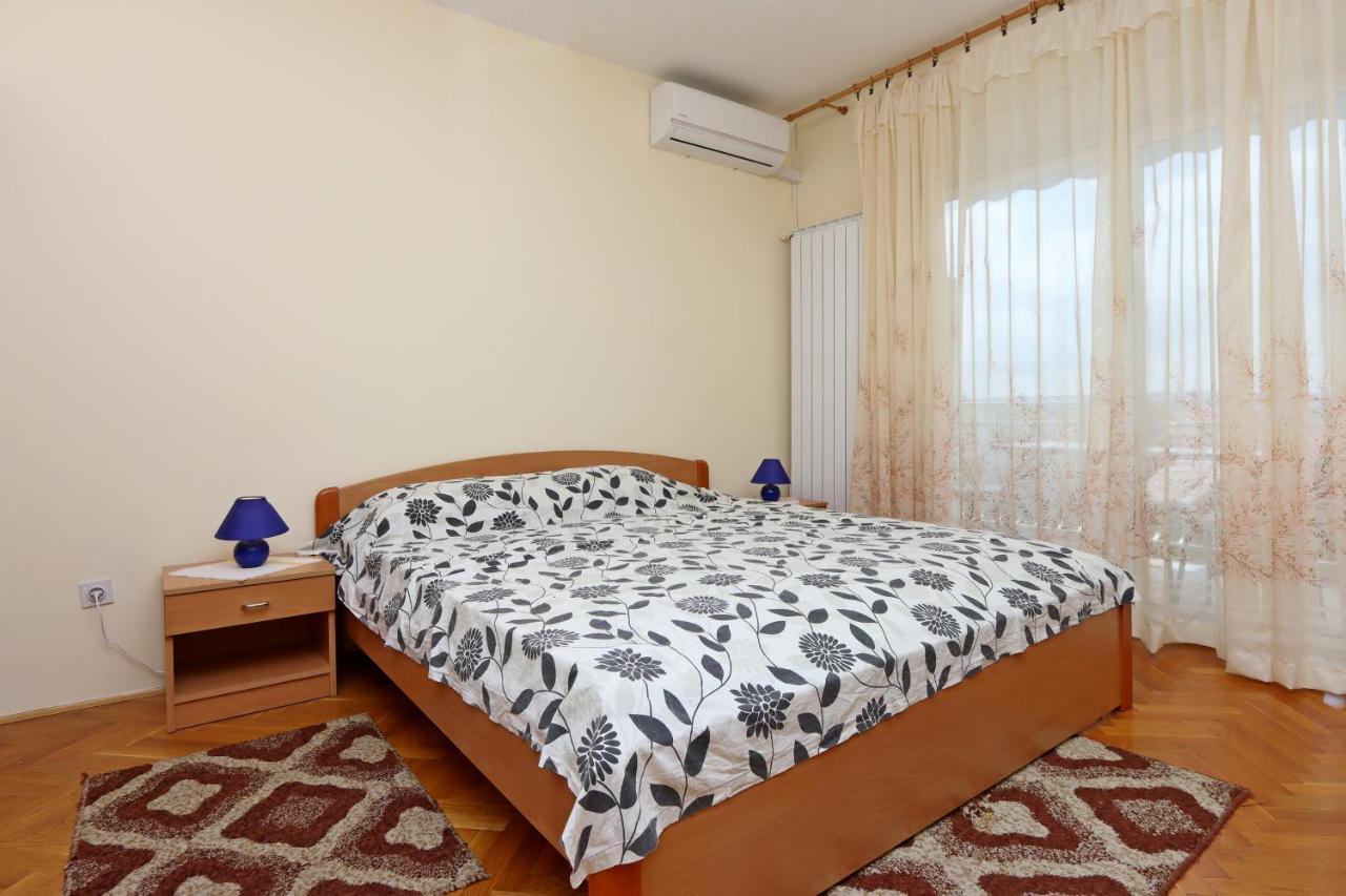 Apartments With A Parking Space Punat, Krk - 5410 Экстерьер фото
