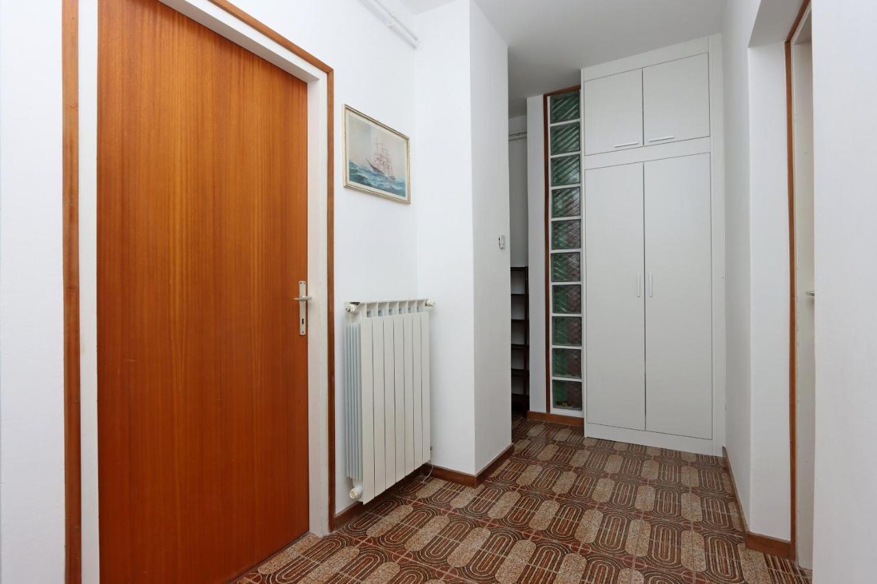 Apartments With A Parking Space Punat, Krk - 5410 Экстерьер фото